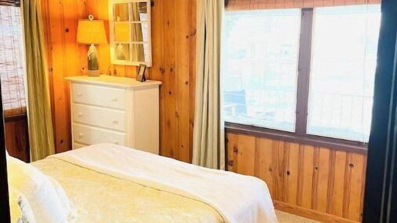 Photo of Bedroom in Little Kowaliga