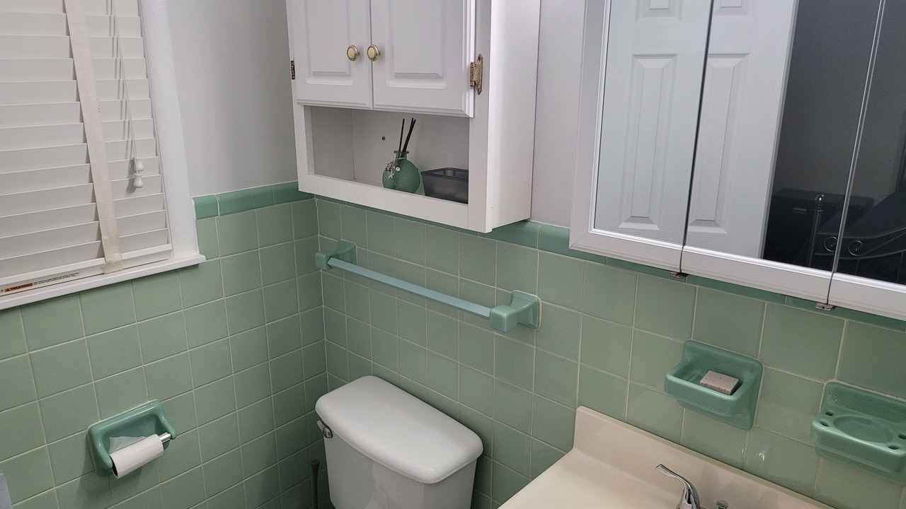 Photo of Bathroom in Guntersville