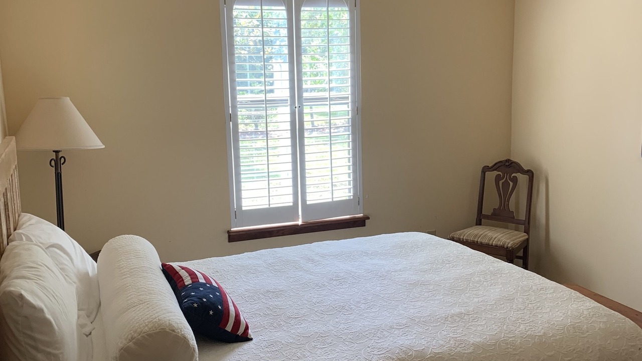 Photo of Bedroom in Monterey
