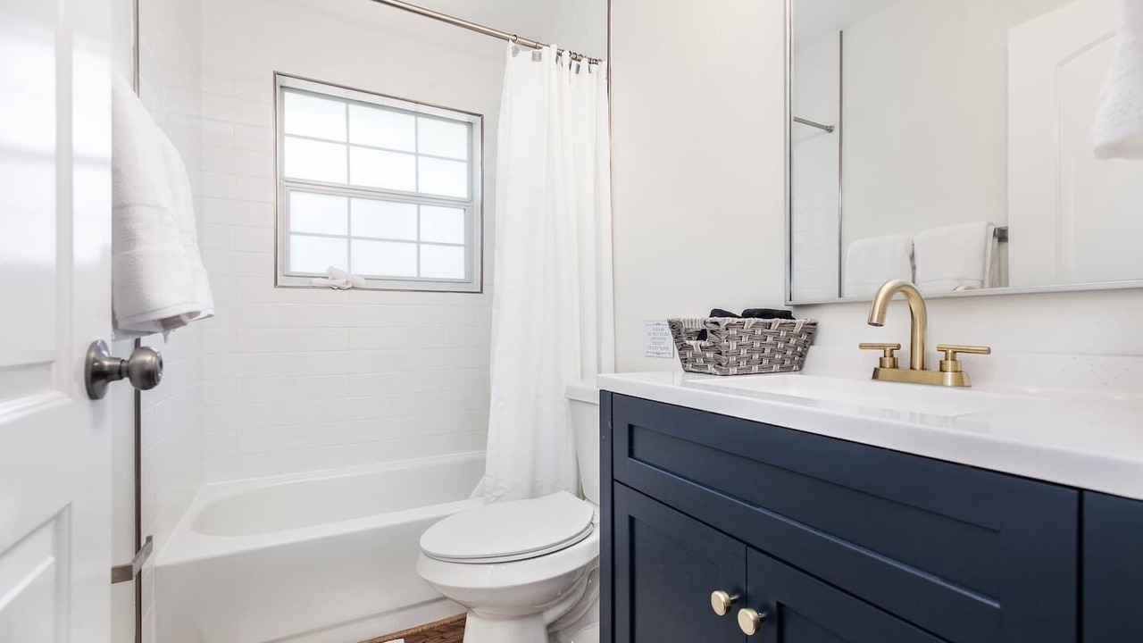 Photo of Bathroom in Crestline Heights