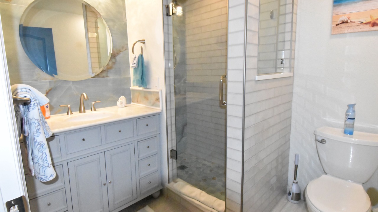 Photo of Bathroom in Cocoa Beach