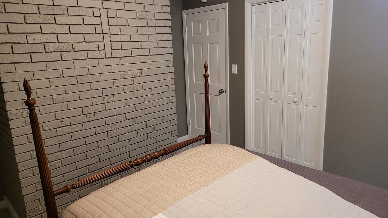 Photo of Bedroom in Guntersville