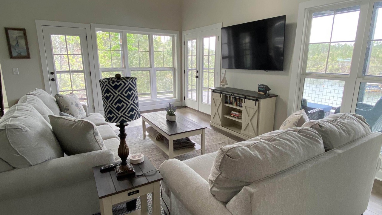 Photo of Livingroom in The Woods of Longleaf
