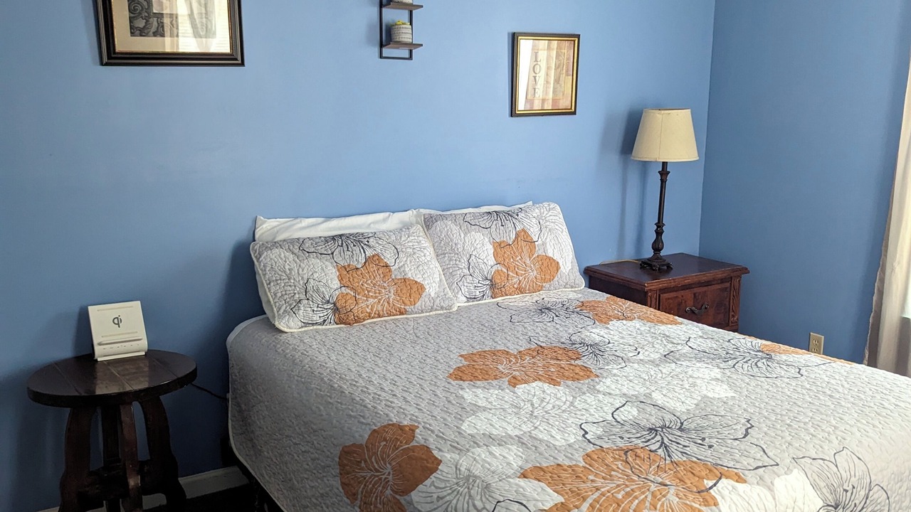 Photo of Bedroom in Troy