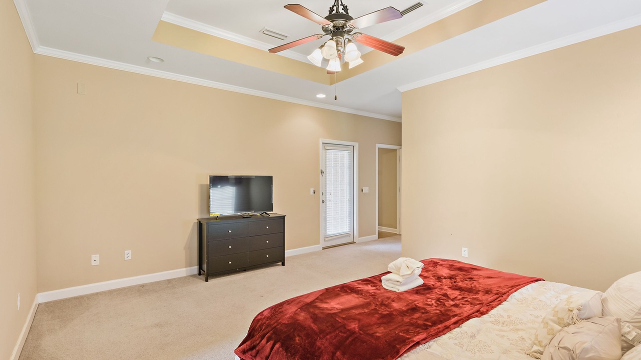 Photo of Bedroom in Enterprise