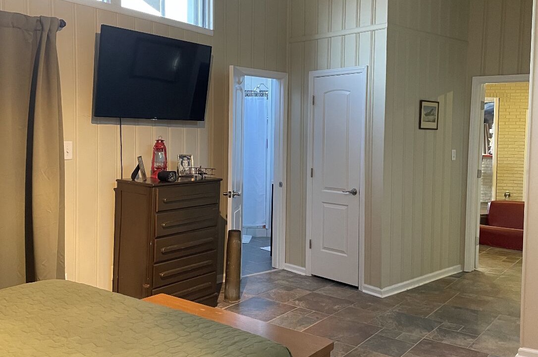 Photo of Bedroom in Titus