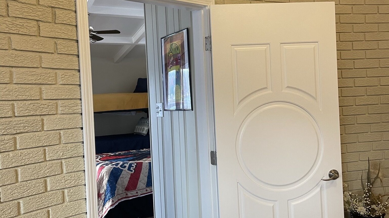 Photo of Bedroom in Titus
