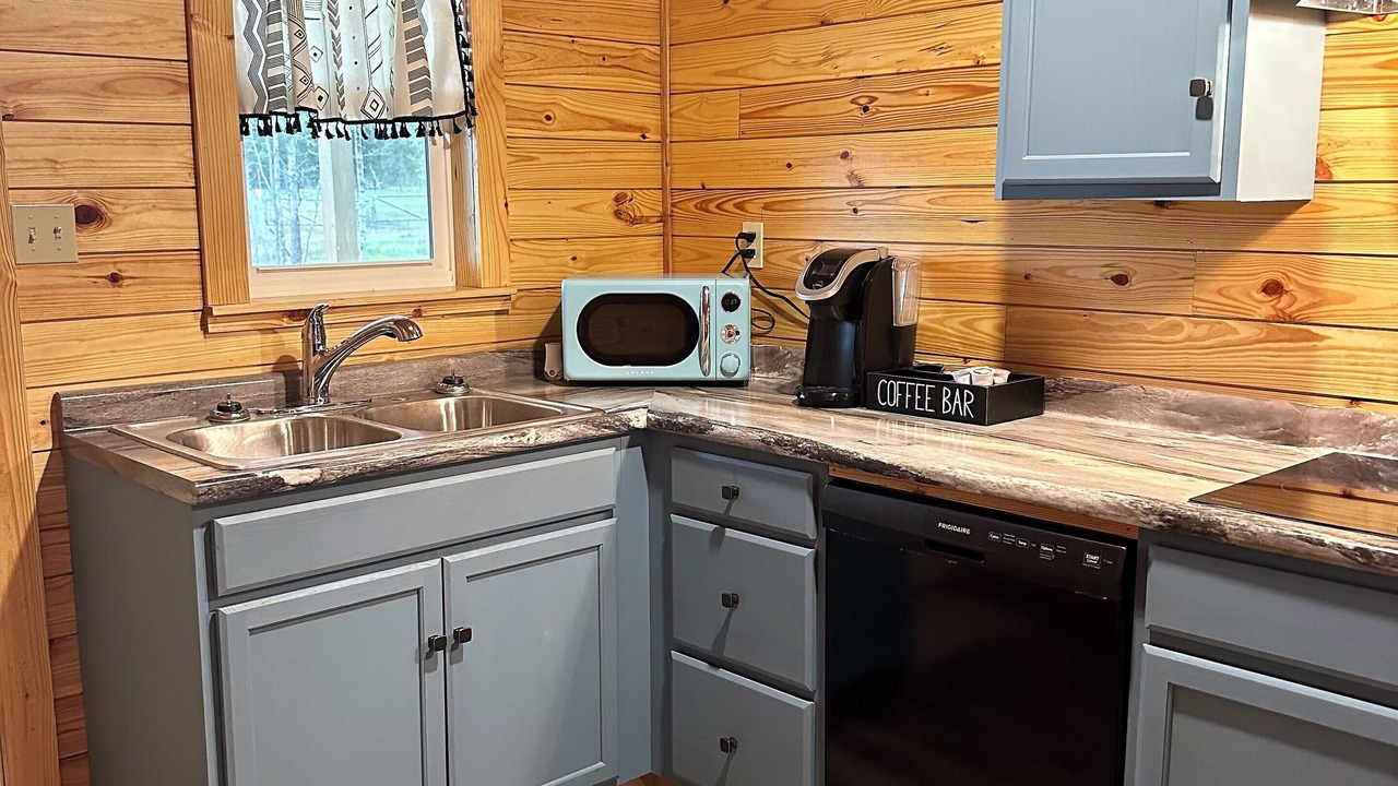 Photo of Kitchen in Wing