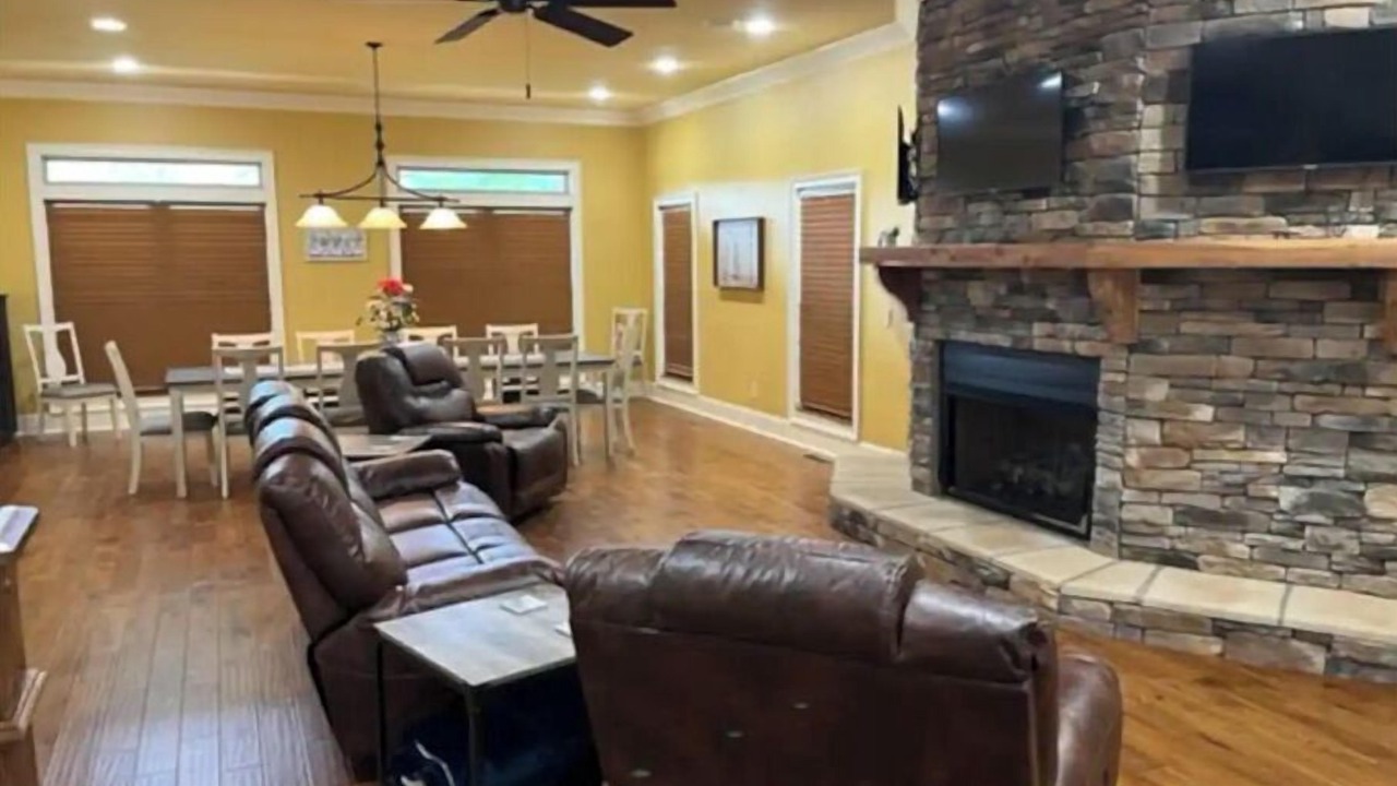 Photo of Livingroom in Rogersville