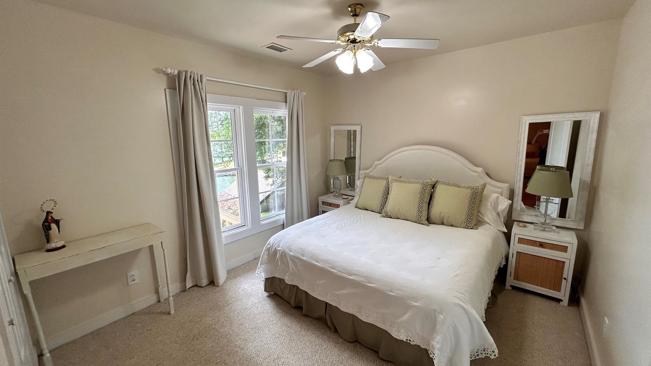 Photo of Bedroom in Little Kowaliga