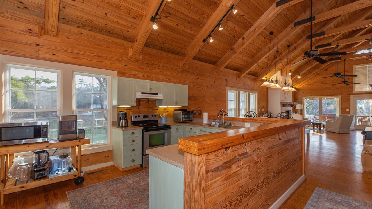 Photo of Kitchen in Little Kowaliga