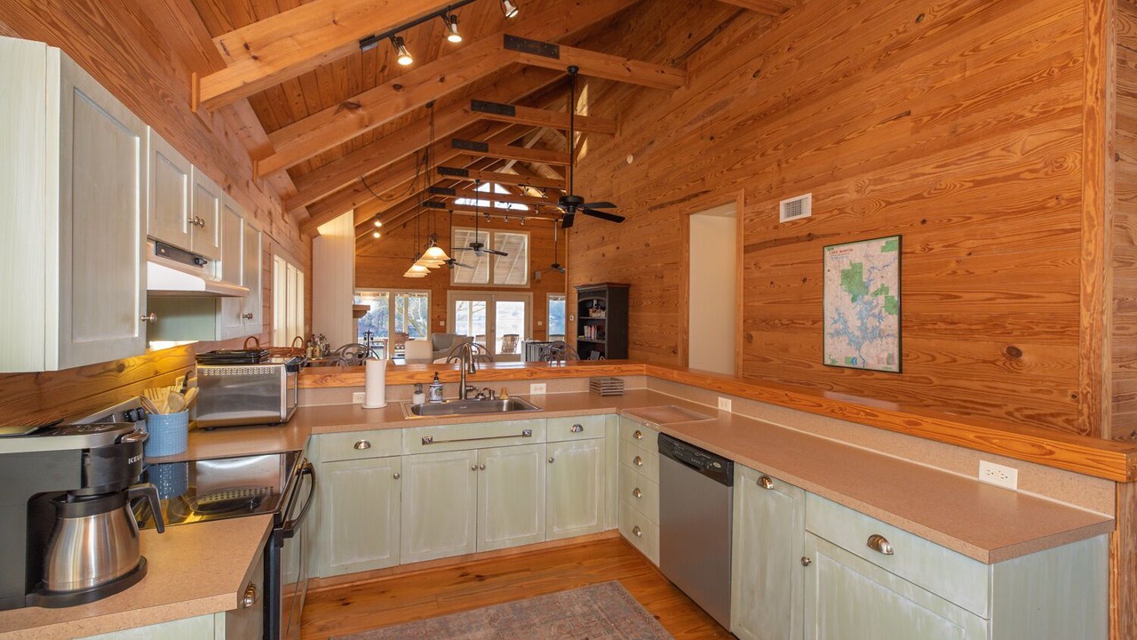 Photo of Kitchen in Little Kowaliga
