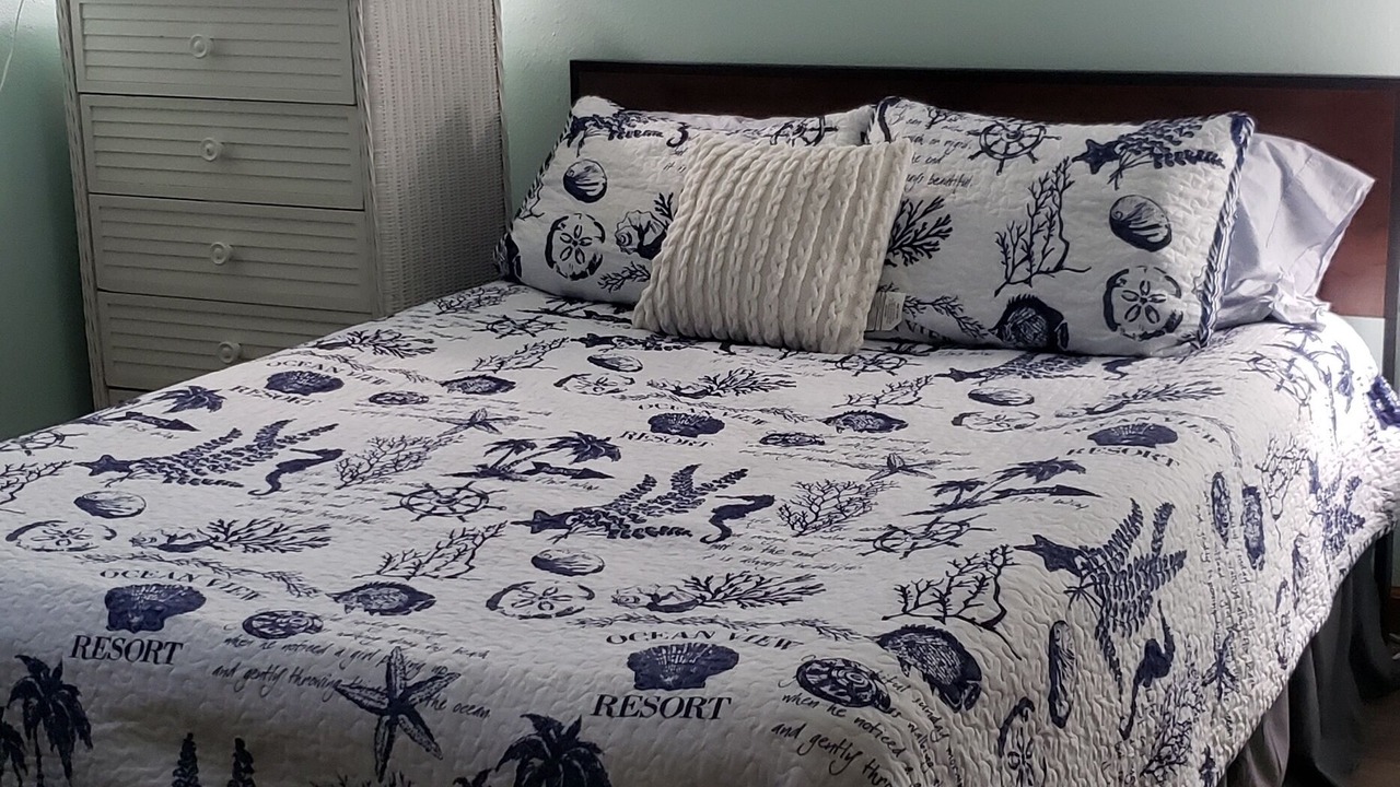 Photo of Bedroom in Leeward