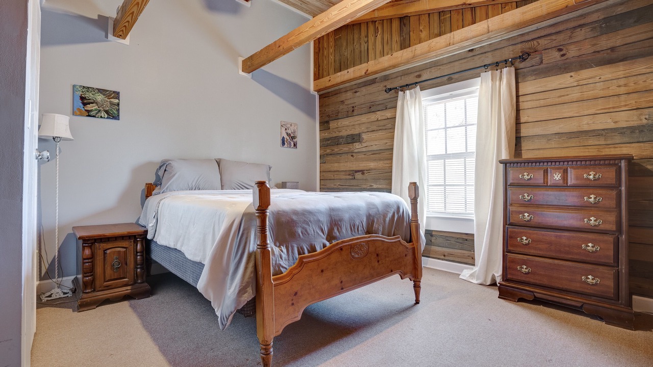 Photo of Bedroom in McCalla