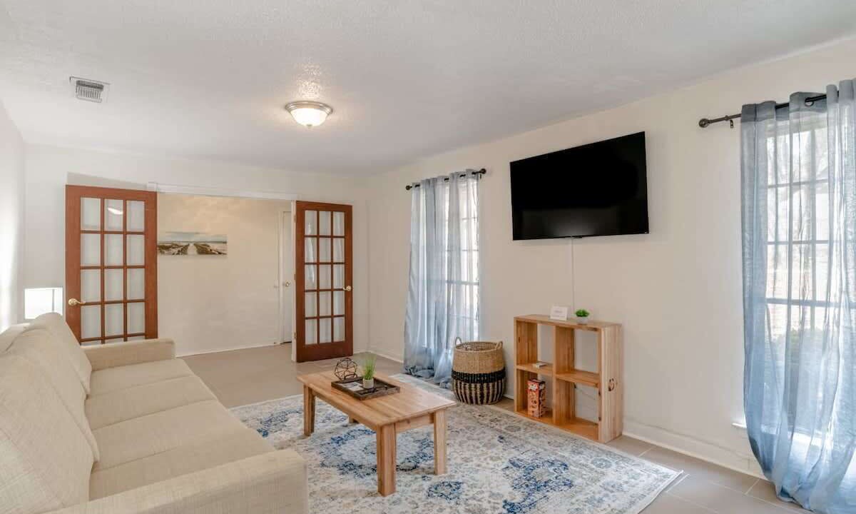 Photo of Livingroom in Mobile