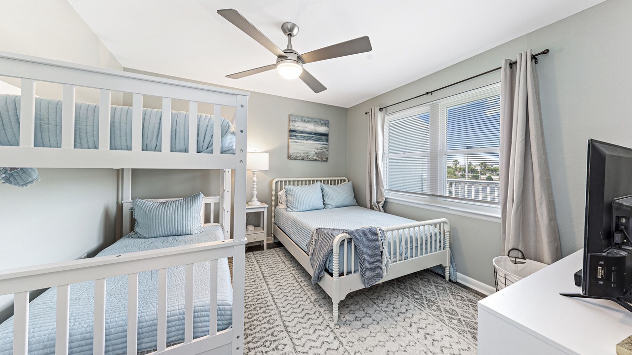 Photo of Bedroom in Orange Beach