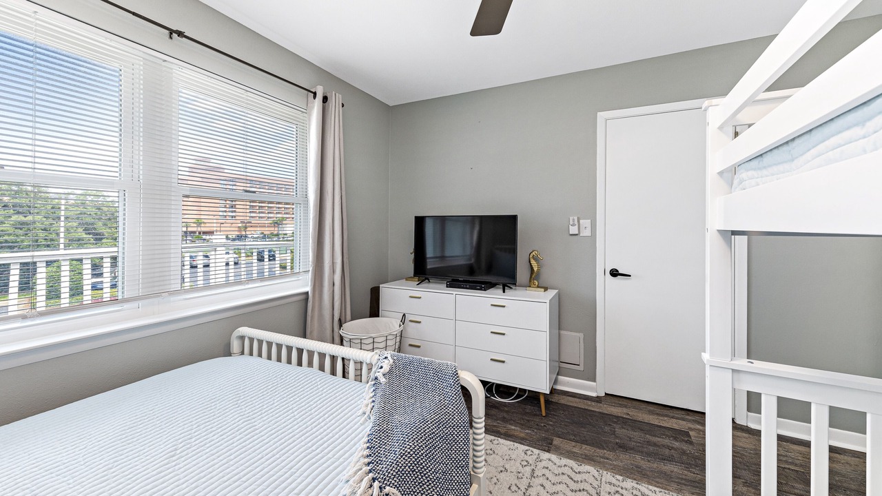 Photo of Bedroom in Orange Beach