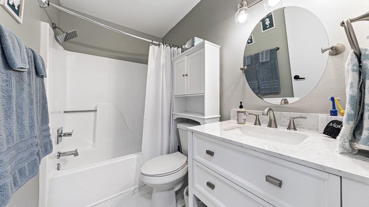 Photo of Bathroom in Orange Beach