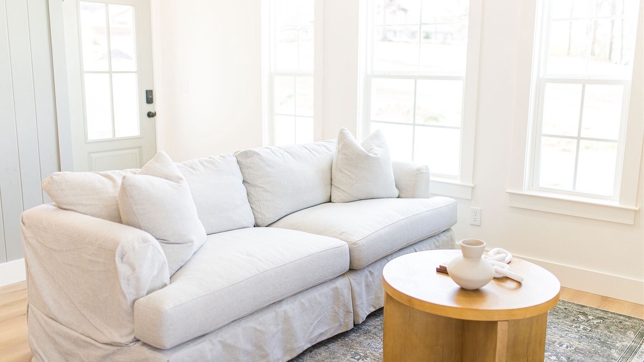 Photo of Livingroom in Guntersville