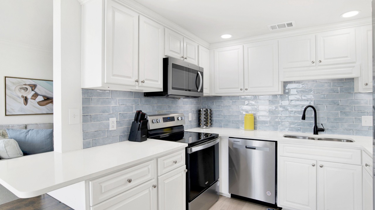 Photo of Kitchen in Orange Beach East