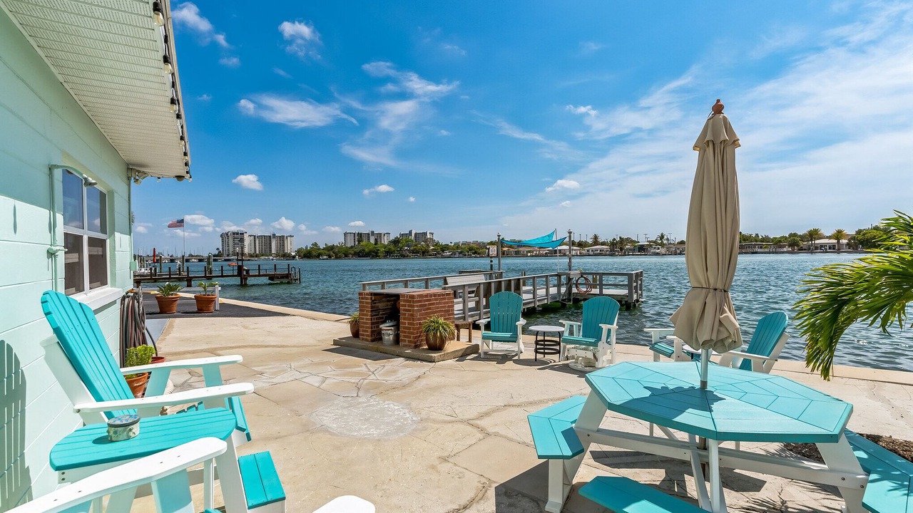 Photo of Patio Balcony in Sunset Beach