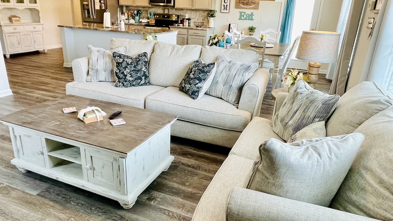Photo of Livingroom in Harvest