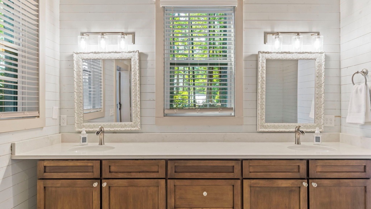 Photo of Bathroom in Dadeville