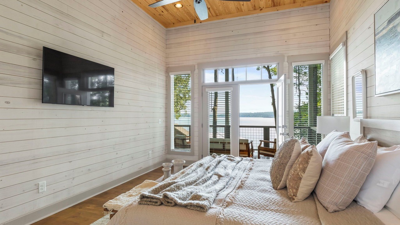 Photo of Bedroom in Dadeville