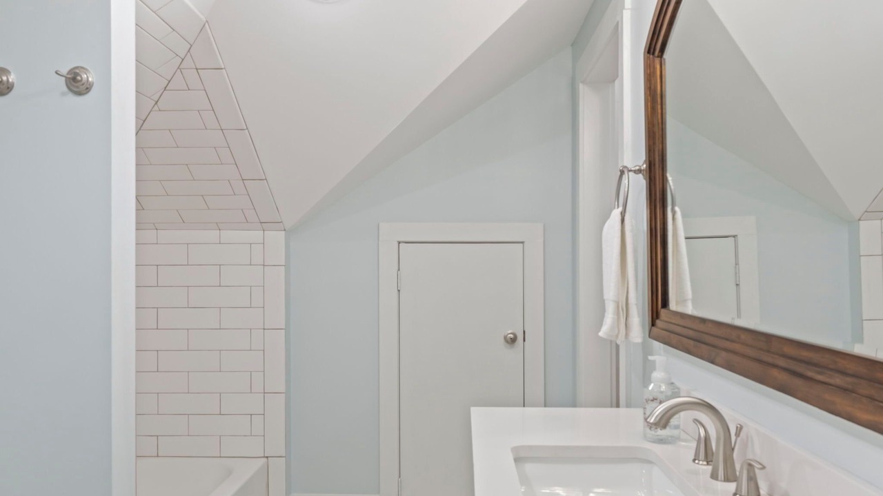 Photo of Bathroom in Dadeville