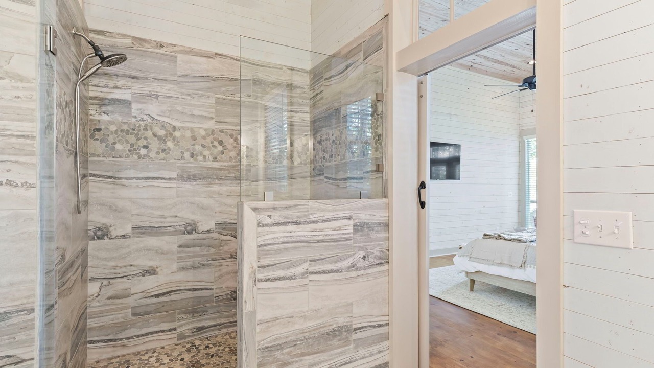 Photo of Bathroom in Dadeville