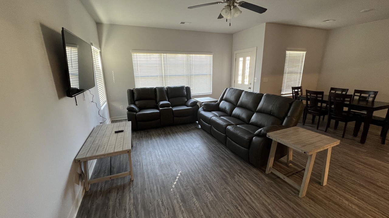 Photo of Livingroom in Normal
