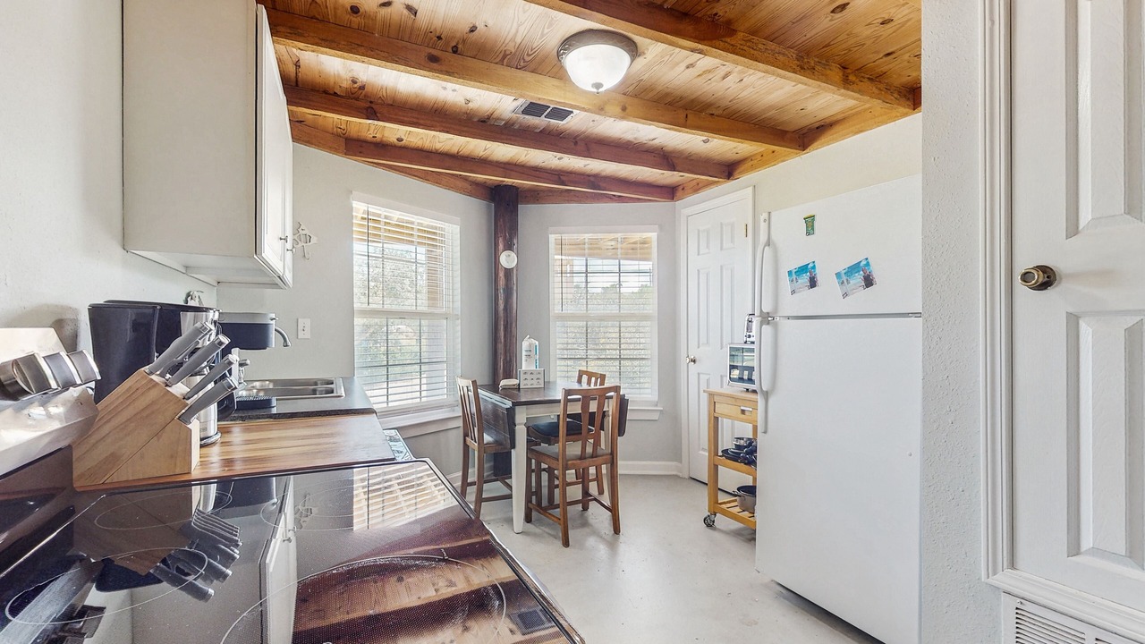 Photo of Kitchen in Surf Side Shores