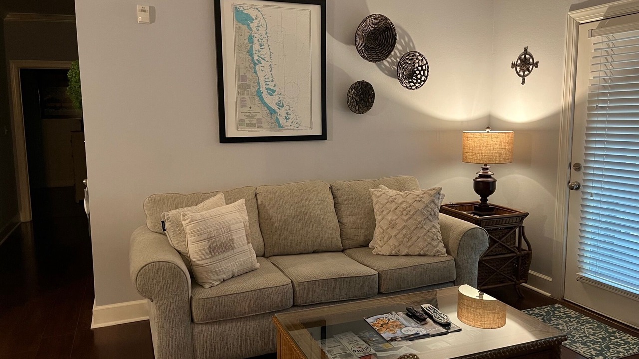 Photo of Livingroom in Foley
