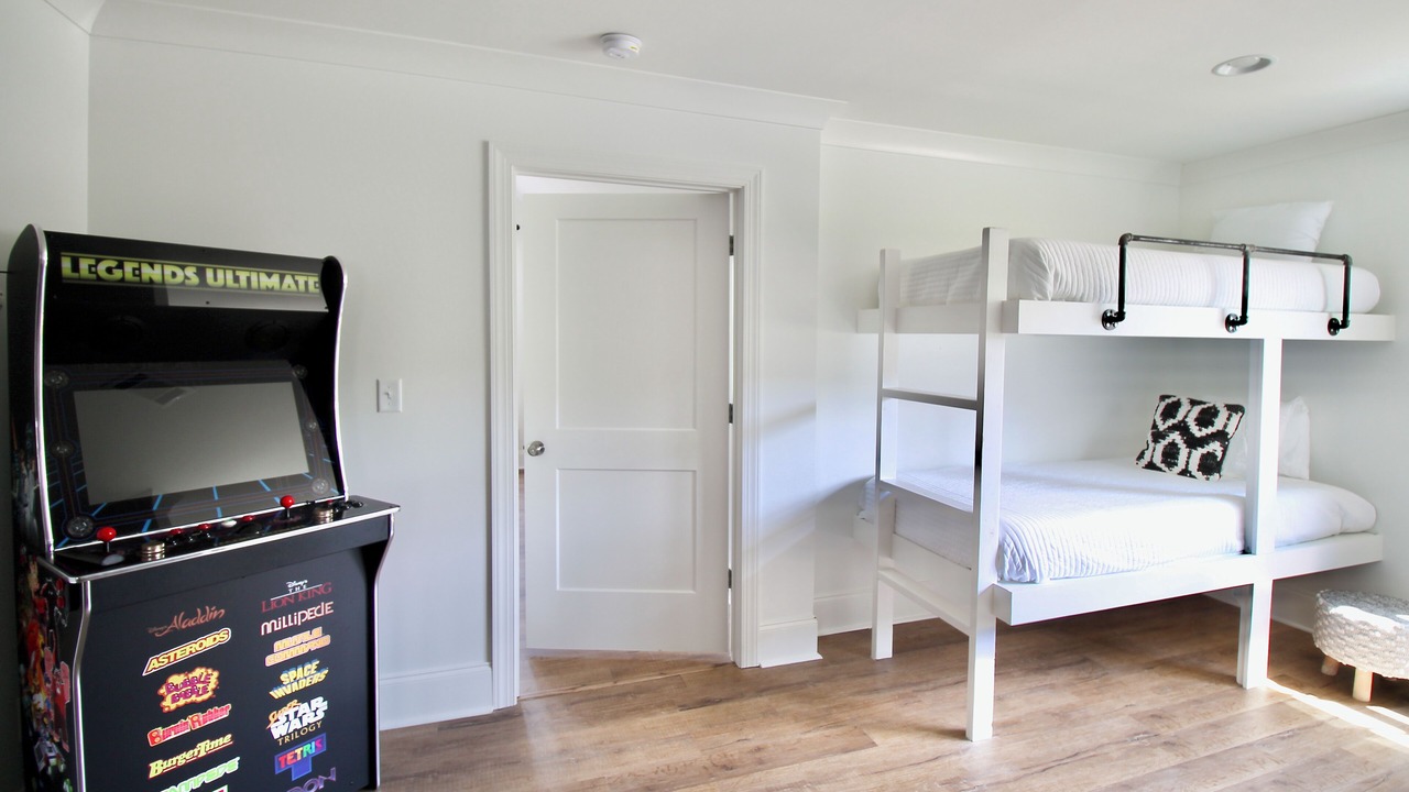 Photo of Bedroom in Northport