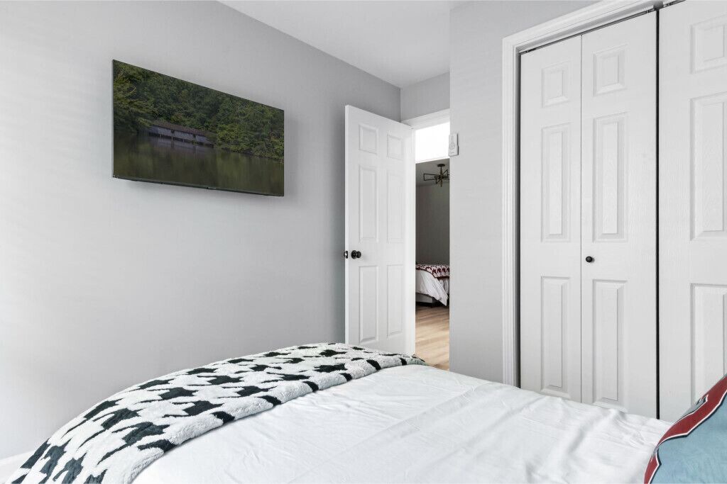 Photo of Bedroom in New Market