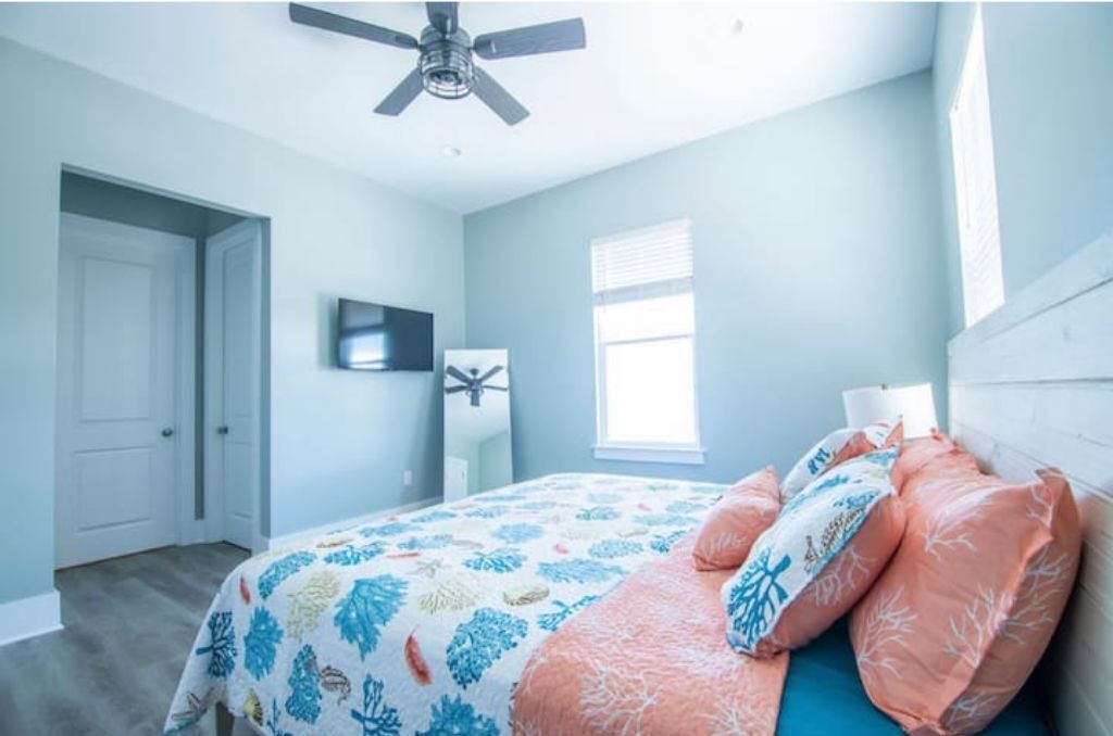 Photo of Bedroom in Mississippi City