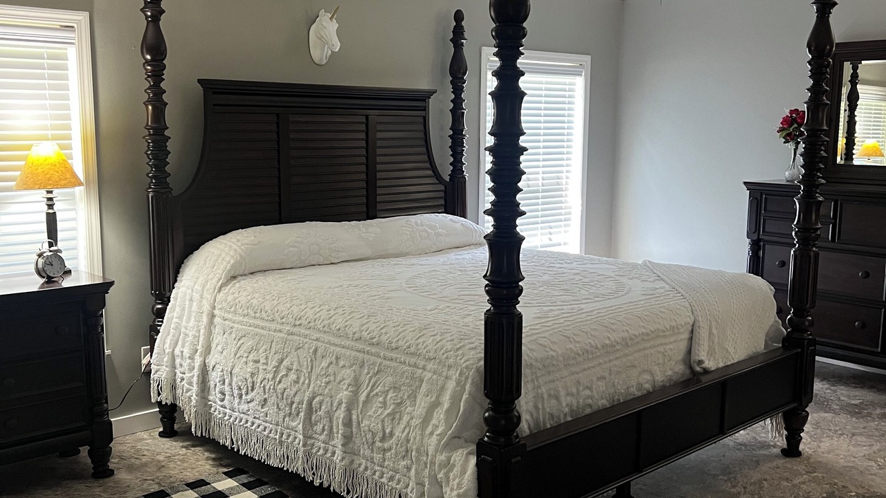 Photo of Bedroom in Troy