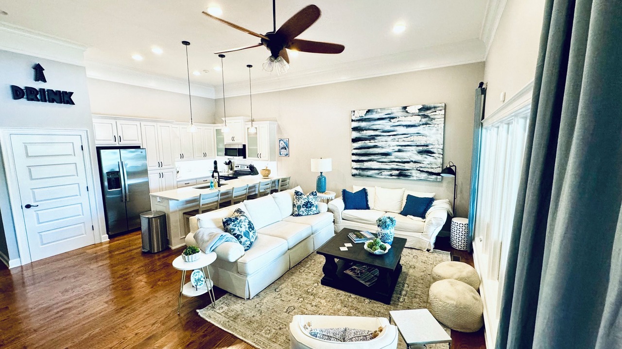 Photo of Livingroom in Northport