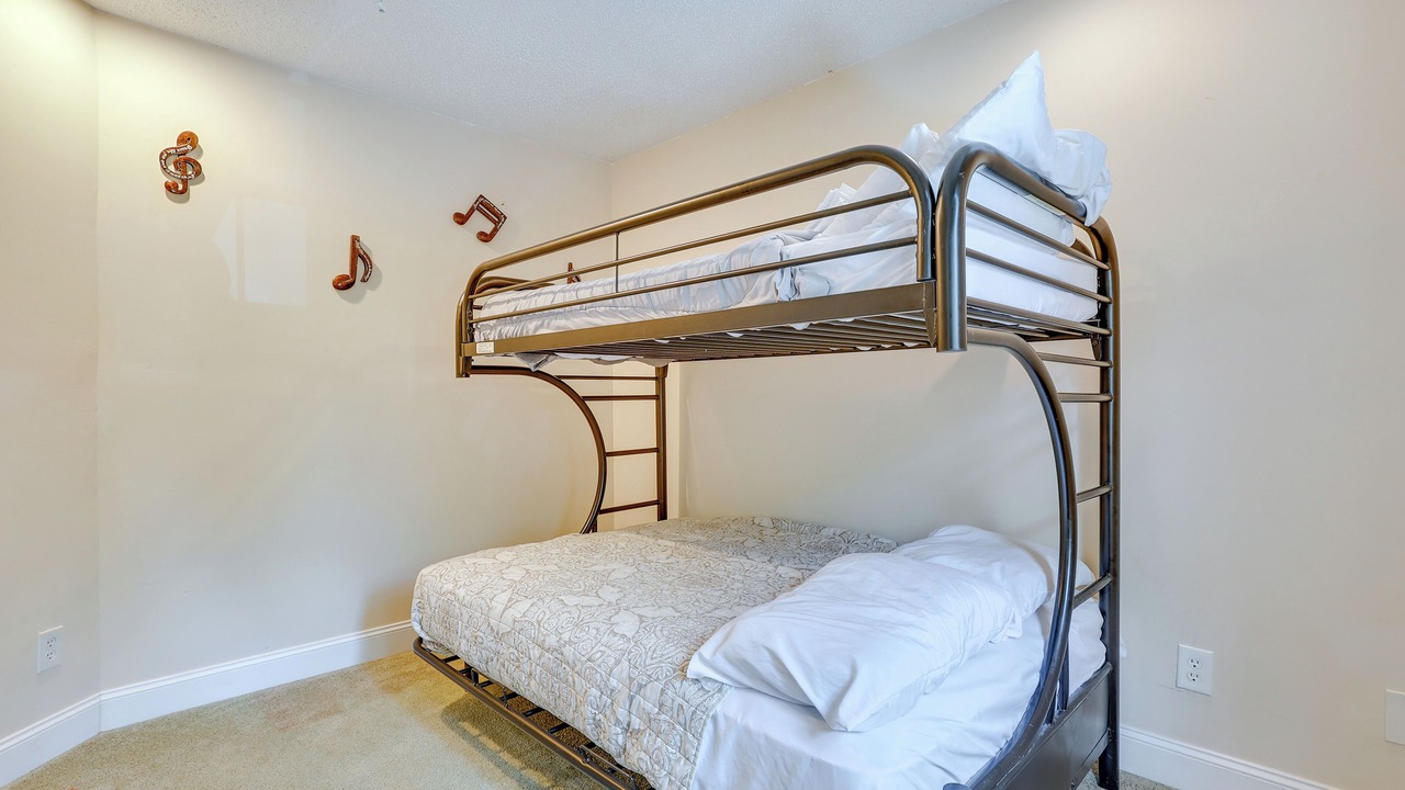 Photo of Bedroom in Double Springs