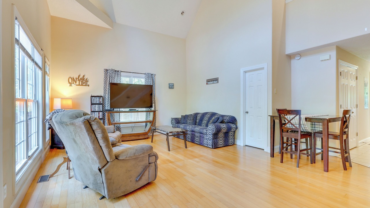 Photo of Livingroom in Double Springs