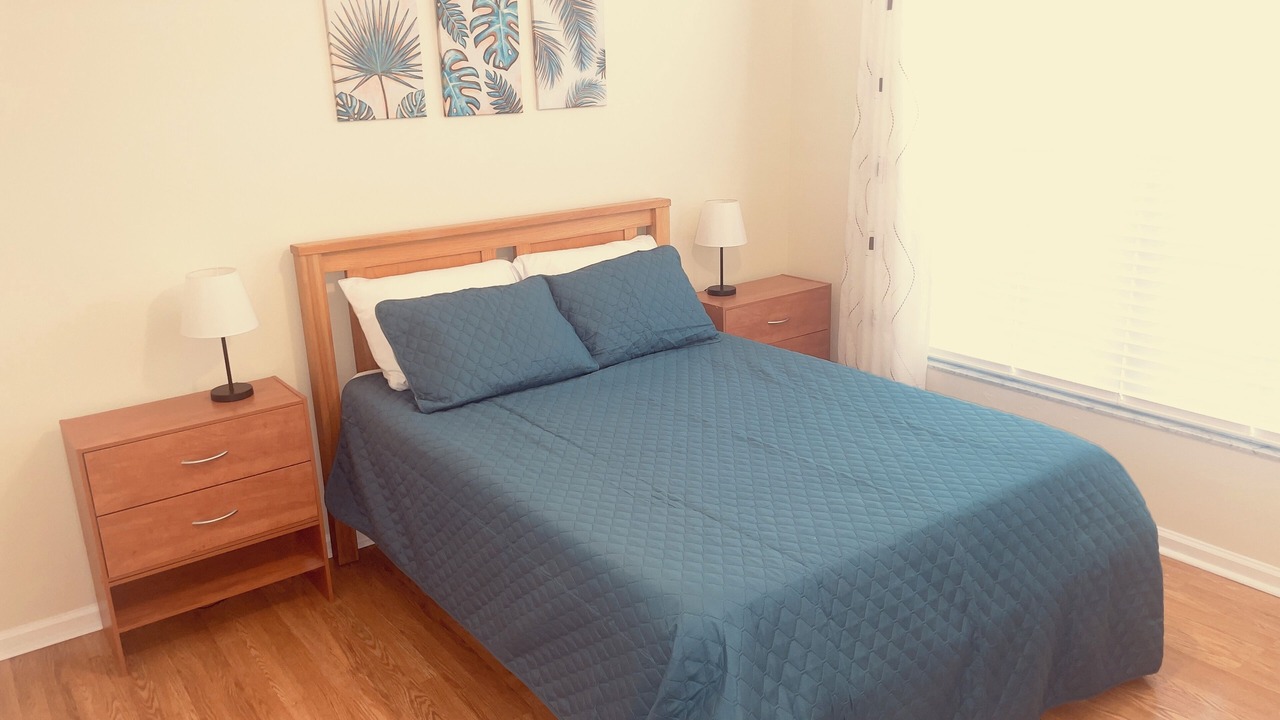 Photo of Bedroom in Crescent Lakes