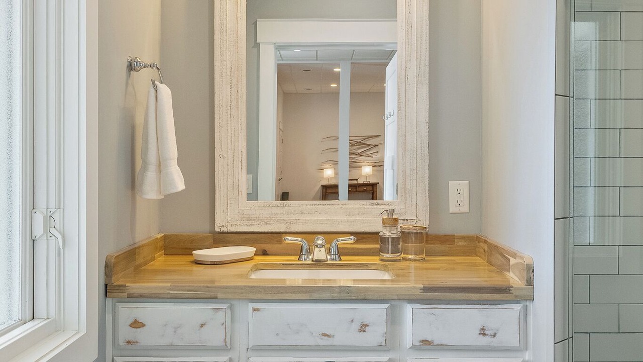Photo of Bathroom in Crane Hill