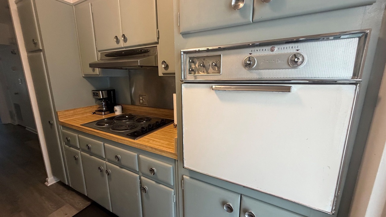 Photo of Kitchen in South Eola