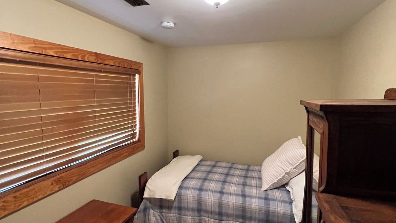 Photo of Bedroom in Dadeville
