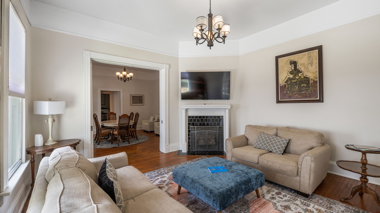 Photo of Bedroom in Washington Square