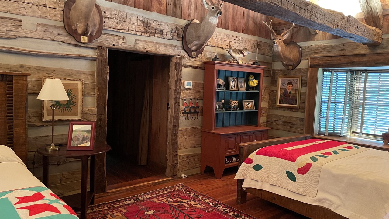 Photo of Bedroom in Hanceville
