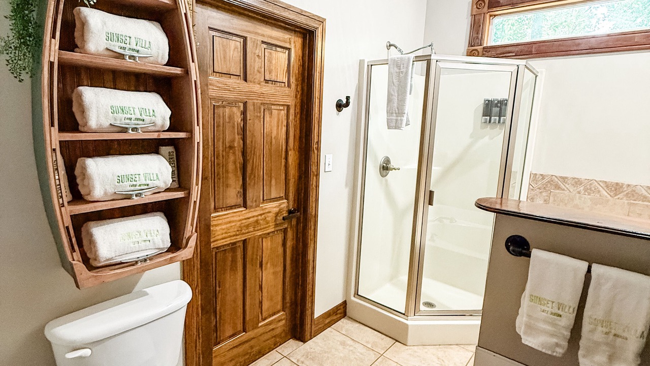 Photo of Bathroom in Deatsville