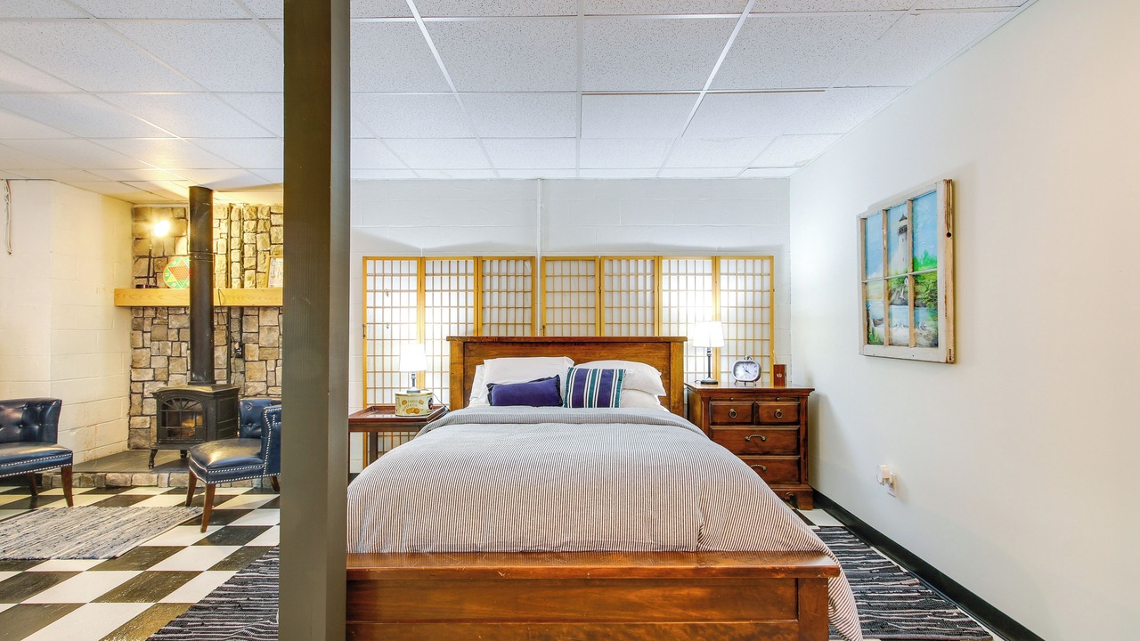 Photo of Bedroom in Killen