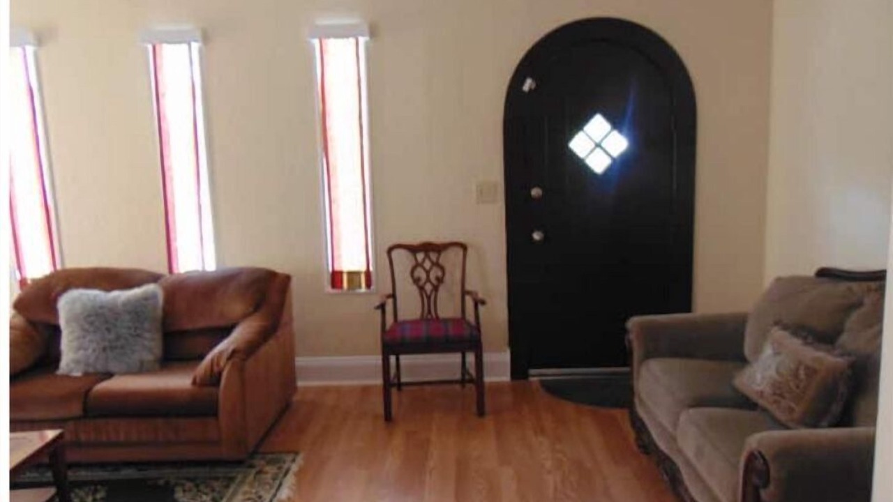 Photo of Livingroom in Anniston