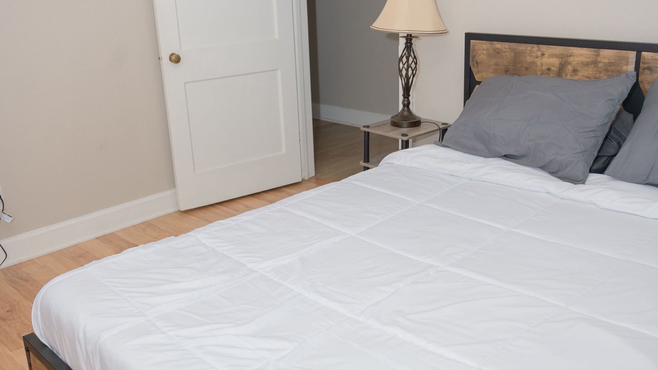 Photo of Bedroom in Northport